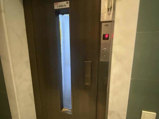 KADIKÖY’DE 3+1 | 130 M² BRÜT | 2 BANYOLU | BALKONLU | MERKEZİ ISITMALI KİRALIK DAİRE
