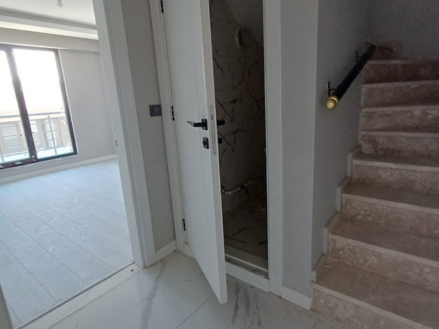REMAX ADVANTAGE'DAN ÜÇEVLER’DE SIFIR, MODERN 3+1 DUBLEKS | MERKEZI KONUM