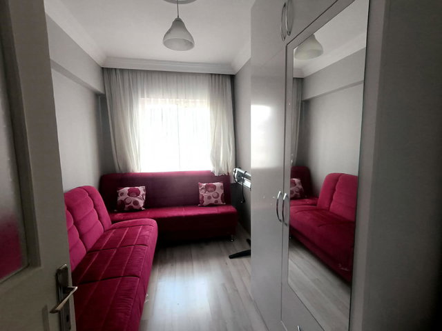 KENAN TÜRKMEN'DEN UĞUR MUMCUDA ,EŞYALI 3+1 KİRALIK DAİRE