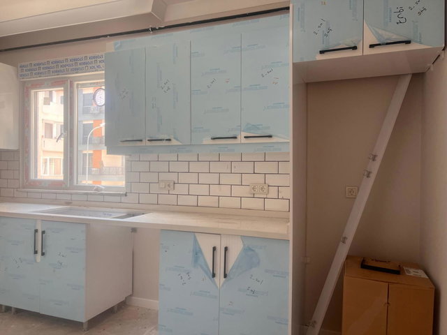 ACIBADEM YAPRAK SOKAK'TA KIRALIK 2+1 DAIRE (80M², KAPALI MUTFAK)