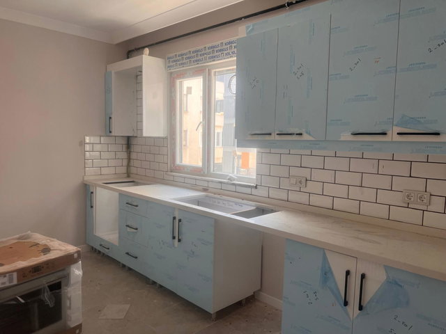 ACIBADEM YAPRAK SOKAK'TA KIRALIK 2+1 DAIRE (80M², KAPALI MUTFAK)
