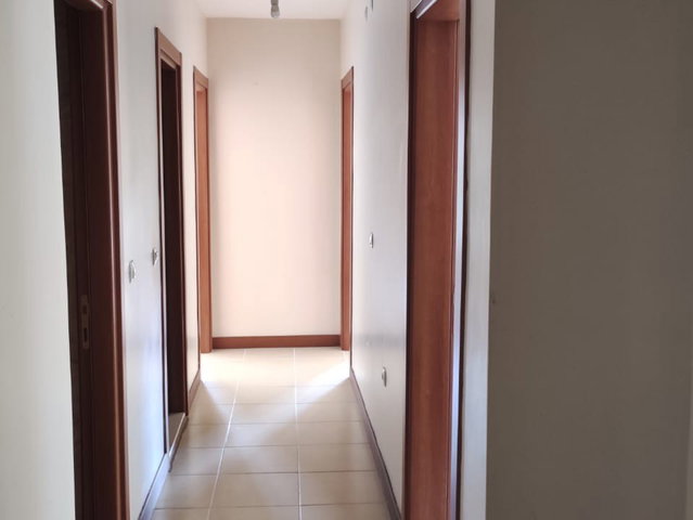 ARDAHAN MERKEZ’DE SİTE İÇİNDE 2+1 | 85 M² NET | BALKONLU | KREDİYE UYGUN
