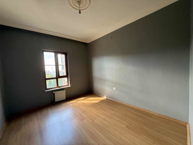 ÇAYIROVA EMEK TOKİ KONUTLARINDA KİRALIK 3+1 DAİRE