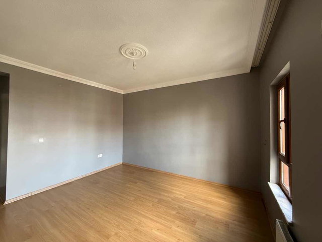 ÇAYIROVA EMEK TOKİ KONUTLARINDA KİRALIK 3+1 DAİRE