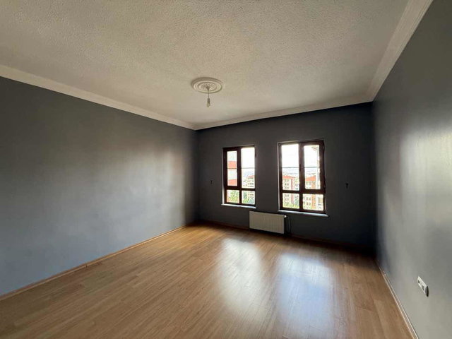 ÇAYIROVA EMEK TOKİ KONUTLARINDA KİRALIK 3+1 DAİRE