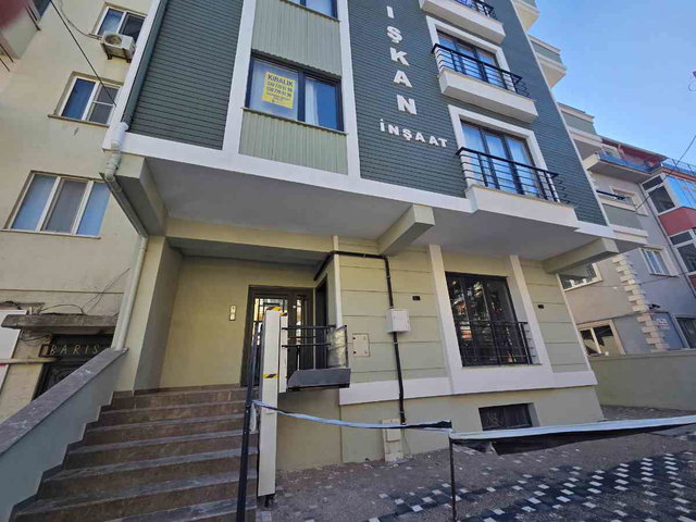REMAX YAZ'DA  NEF.CAD.ÜZERI SIFIR EŞYALI KIRALIK SIFIR DAIRE