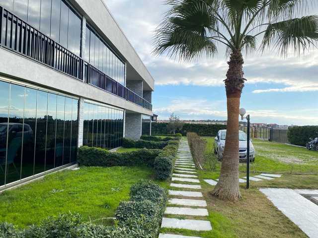 AYVALIK KÜÇÜKKÖY GOLDMAN SİTESİNDE EŞYALI KİRALIK 2+1 DAİRE