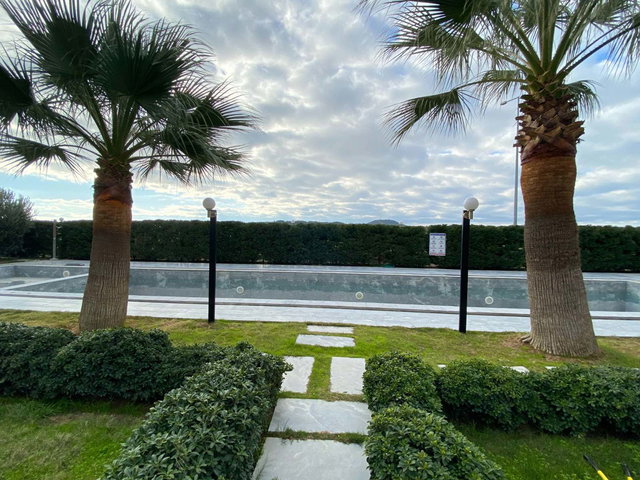 AYVALIK KÜÇÜKKÖY GOLDMAN SİTESİNDE EŞYALI KİRALIK 2+1 DAİRE