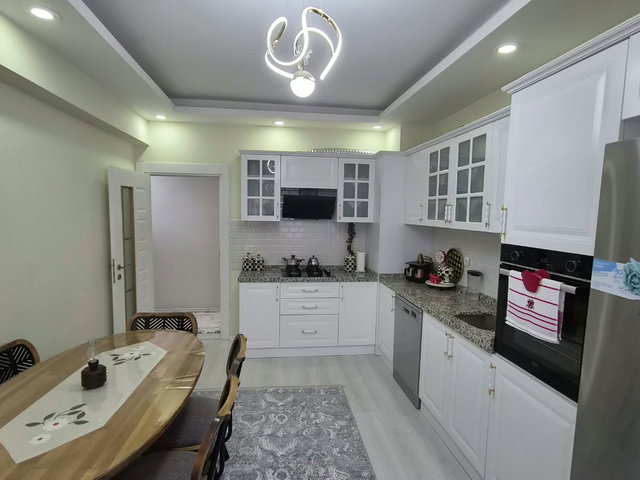 REMAX İLKE'DEN KAYAKYOLU KONAK REZİDANS'TA 3+1 SATILIK DAİRE
