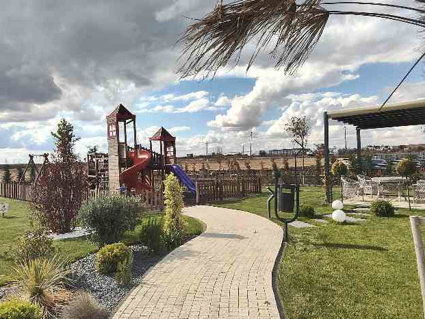 HATİP MAHALLESİ'NDE LÜKS SİTE İÇİNDE SATILIK 2+DAİRE