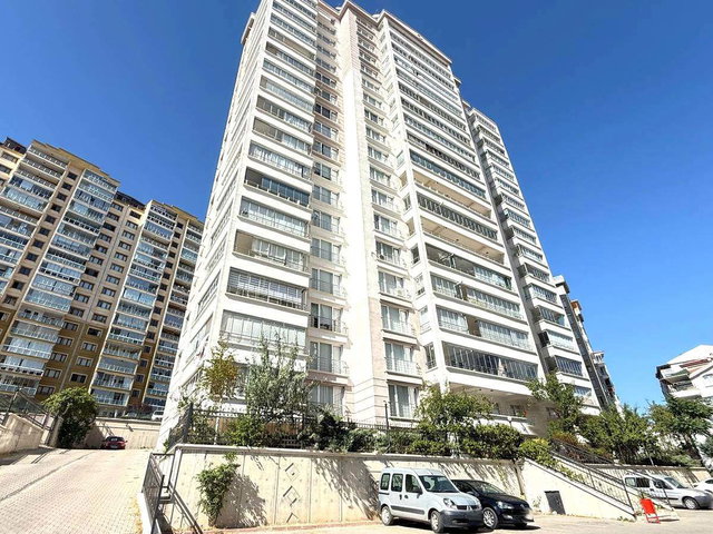 SELVİ SİTESİ’NDE 4+1 | 150 M² NET | 7. KAT | GÜNEY-BATI CEPHELİ KİRALIK DAİRE