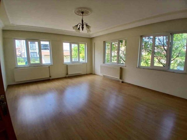 SAKARYA MAHALLESİNDE KİRALIK DAİRE 2+1 DOĞALGAZLI BAKIMLI DAİRE