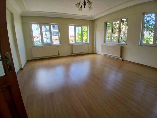 SAKARYA MAHALLESİNDE KİRALIK DAİRE 2+1 DOĞALGAZLI BAKIMLI DAİRE