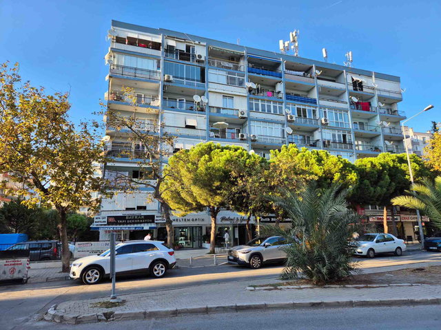 BAYRAKLI BÖLGEM METRO YAKINI 2+1 ÖĞRENCİYE UYGUN KİRALIK DAİRE