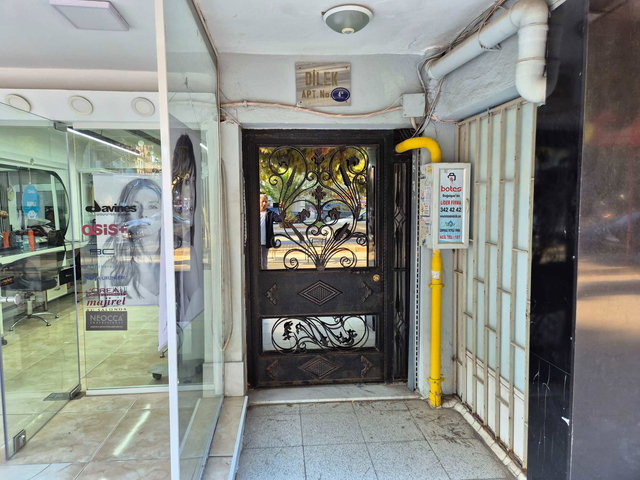 BAYRAKLI BÖLGEM METRO YAKINI 2+1 ÖĞRENCİYE UYGUN KİRALIK DAİRE