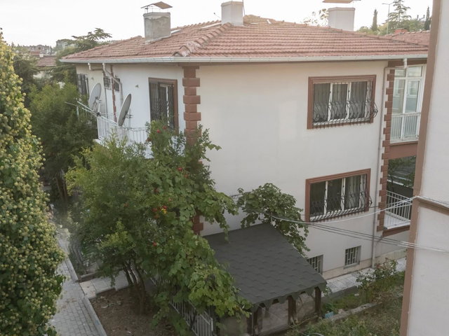 BATIKENT’TE 5+1 KULLANIMLI 160 M² MÜSTAKİL BAHÇELİ EV
