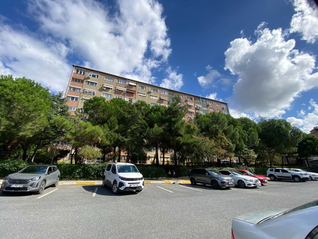 TÜRKİŞ BLOKLARINDA ÖNÜ AÇIK SATILIK 2+1 DAİRE ATAŞEHİR/MEVLANA