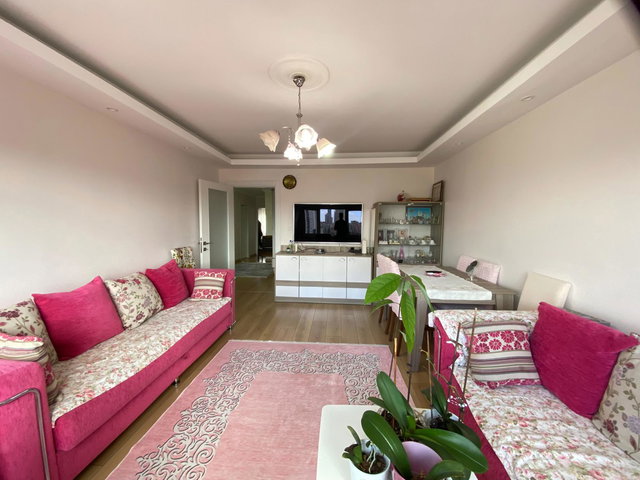 TÜRKİŞ BLOKLARINDA ÖNÜ AÇIK SATILIK 2+1 DAİRE ATAŞEHİR/MEVLANA