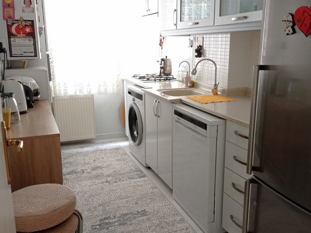YENİBOSNA FATİH CADDESİ’NE YAKIN  KAÇIRILMAYACAK 2+1 SATILIK DAİRE