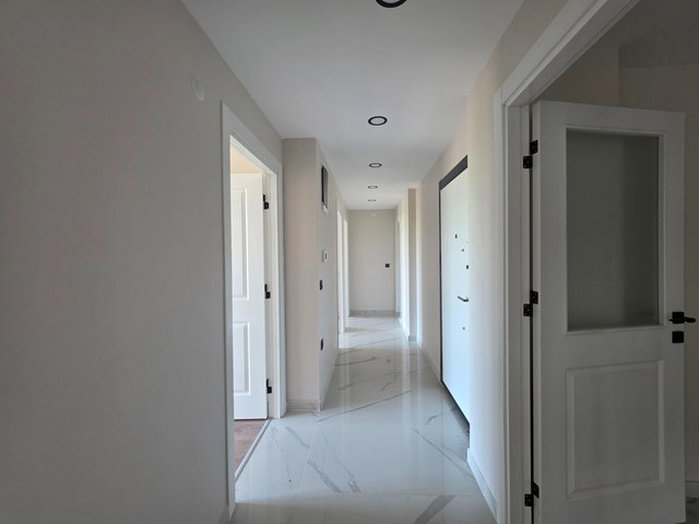 REMAX AHMET ŞIMŞEK ÇEKMEKÖY MERKEZ SATILIK BOŞ 3+1 DAIRE