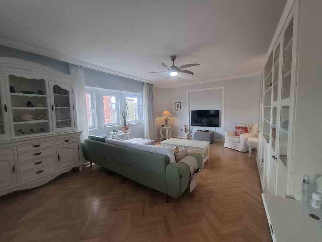 ÖZEL TASARIM,1.SINIF ÜRÜNLERLE DÖŞENMİŞ, KOZYATAĞINDA 140 M2 NET 3+1 KİRALIK DAİRE