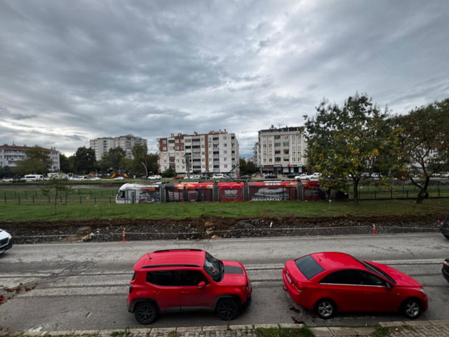 CUMHURİYET MAHALLESİNDE TRAMVAYA CEPHE KİRALIK 2+1 KİRALIK DAİRE