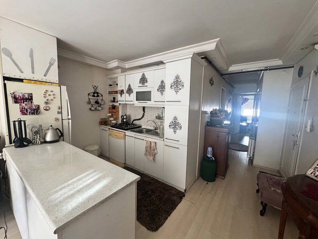 KARŞIYAKA BOSTANLI ÇARŞI MERKEZI KONUM 3+1 SATILIK DAIRE