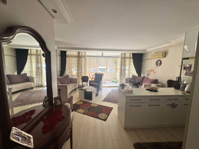KARŞIYAKA BOSTANLI ÇARŞI MERKEZI KONUM 3+1 SATILIK DAIRE