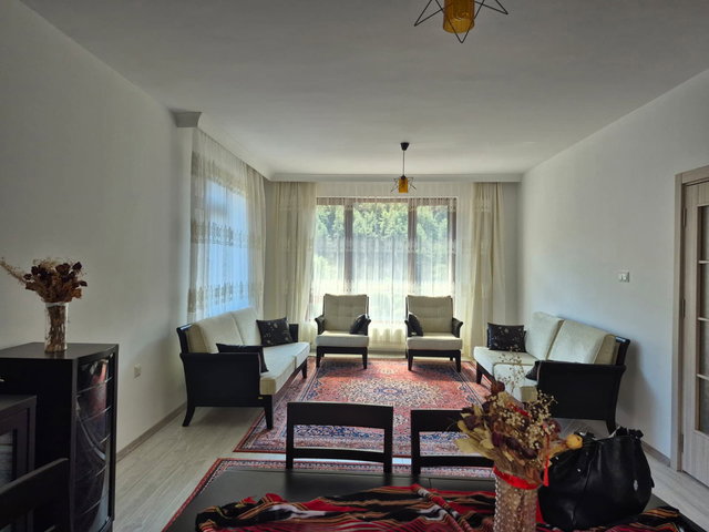 KIZILCAHAMAM ELİZ OTEL YANI ORMAN MANZARALI SATILIK VİLLA