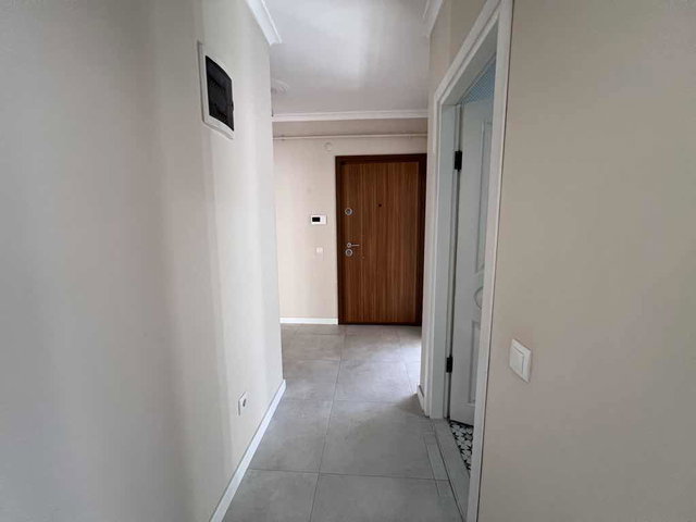 ÜSKÜDAR MERKEZ’DE 2+1 ARAKAT KİRALIK DAİRE