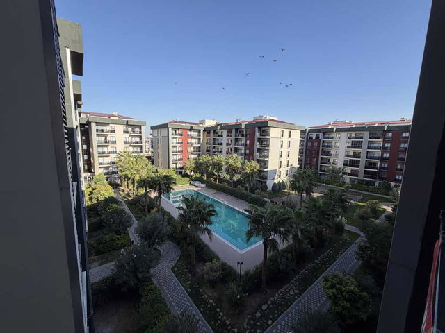 REMAX ARMA’DAN HAVUZ CEPHELİ KİRALIK 1+1 FULL EŞYALI DAİRE