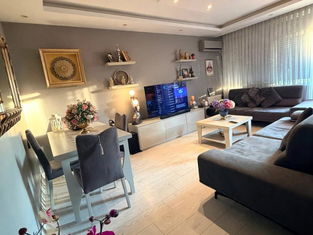 ATAKÖY 3. KISIM’DA KONUMU AVANTAJLI, EŞYALI 2+1 KİRALIK DAİRE