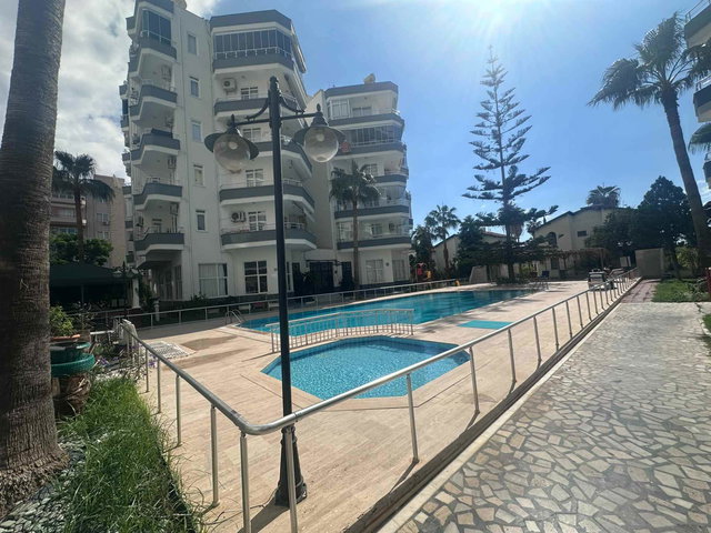 ALANYA MAHMUTLARDA DENİZE VE BARBAROS CAD. YAKIN 2+1 DAİRE