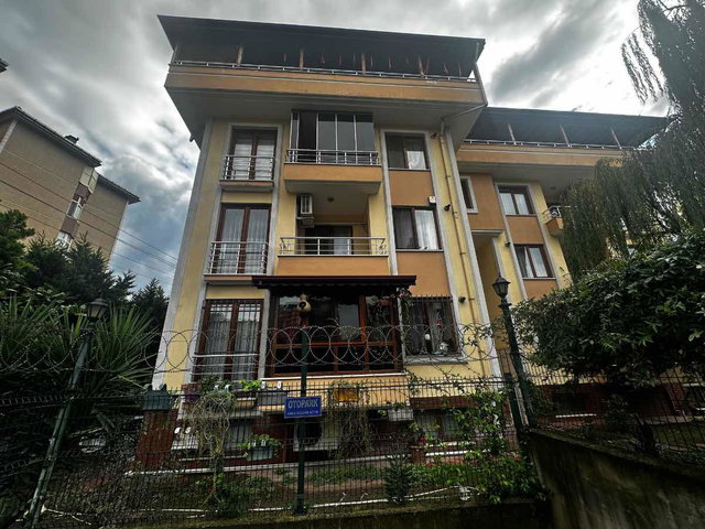 İZMİT PLAJYOLU TRAMVAY VE METRO AKSINA YAKIN ANKA SİTESİ’NDE 3+1 SATILIK DAİRE