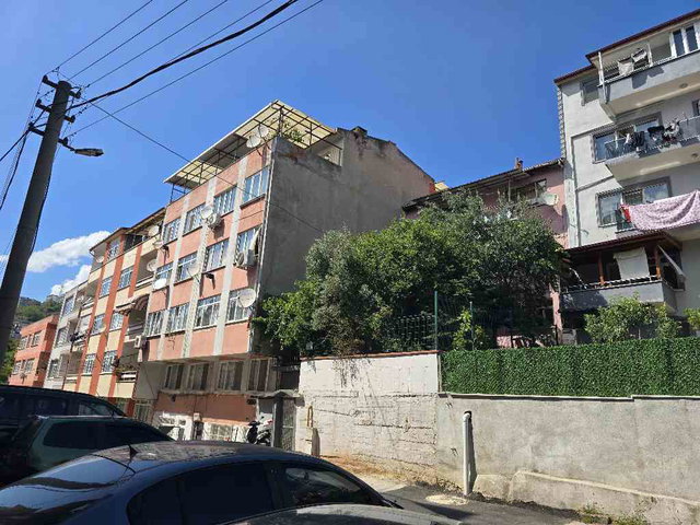 REMAX GÜVENCESİYLE 3 ADET AYRI 2+1 DAİREDEN OLUŞAN MÜSTAKİL EV