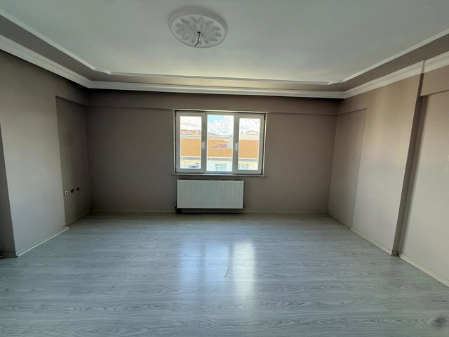 REMAX LAVANDA KAPAKLIDA MÜKEMMEL KONUMDA 2+1 KİRALIK DAİRE