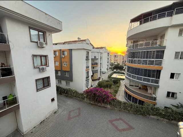 KUŞADASI EGE MAHALLESİNDE KİRALIK DOĞALGAZLI 3+1 DAİRE