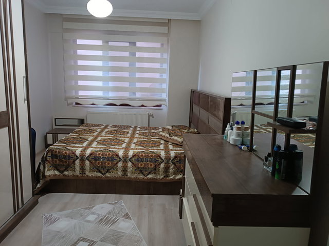 KARAMÜRSEL’DE 3+1 | 110 M² BRÜT | 2. KAT | BALKONLU, DOĞALGAZ KOMBİLİ DAİRE