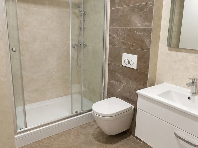EMİRHAN CADDESİ CEPHE ARA KAT 3+1