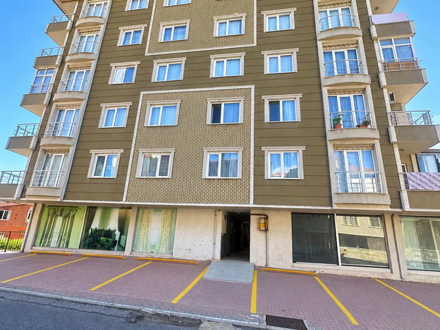 ÇAYIROVA ATATÜRK MAHALLESİ'NDE 3+1 SATILIK DAİRE