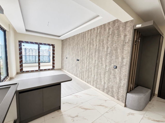 REMAX RİNA'DAN TÖMÜK'TE DENİZE 200M MESAFEDE ULTRA LÜKS 1+1