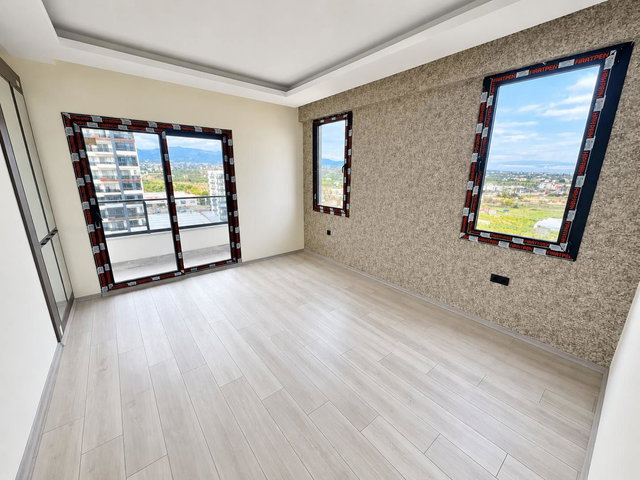 REMAX RİNA'DAN TÖMÜK'TE DENİZE 200M MESAFEDE ULTRA LÜKS 1+1