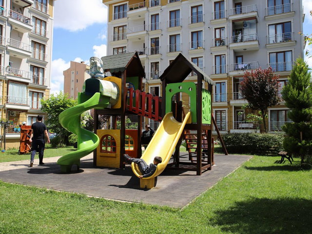 ÇAMLIK MH NİHAVENT EVLERİNDE SATILIK 3.5+1