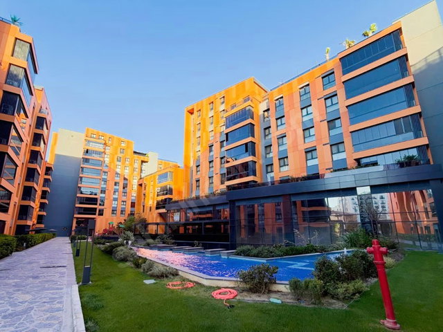 PAŞA ALANI’NDA YAŞAMKENT SİTESİ’NDE GENİŞ PEYZAJ MANZARALI 2+1 SATILIK DAİRE
