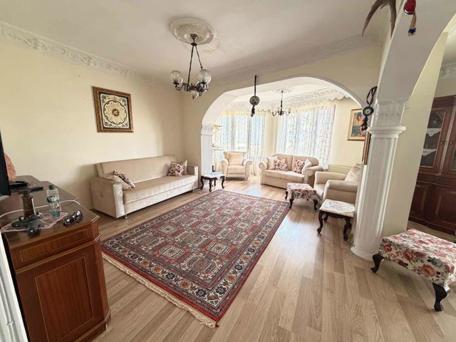 REMAX BEYAZ OSMANGAZI YAHŞIBEY'DE MÜSTAKIL TRİPLEKS EV