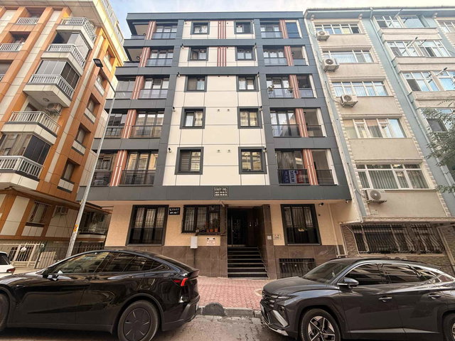 BAHÇELİEVLER KANA SOKAK’TA SIFIR BİNADA SATILIK 2+1 DAİRE