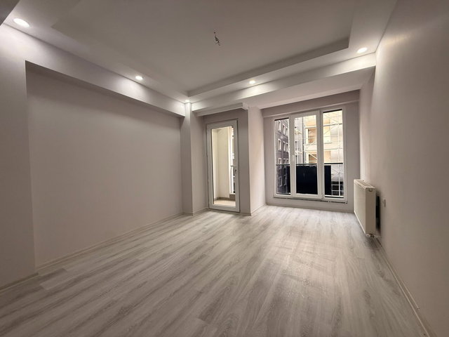 BAHÇELİEVLER KANA SOKAK’TA SIFIR BİNADA SATILIK 2+1 DAİRE