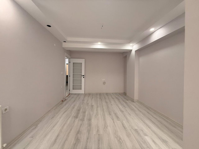 BAHÇELİEVLER KANA SOKAK’TA SIFIR BİNADA SATILIK 2+1 DAİRE