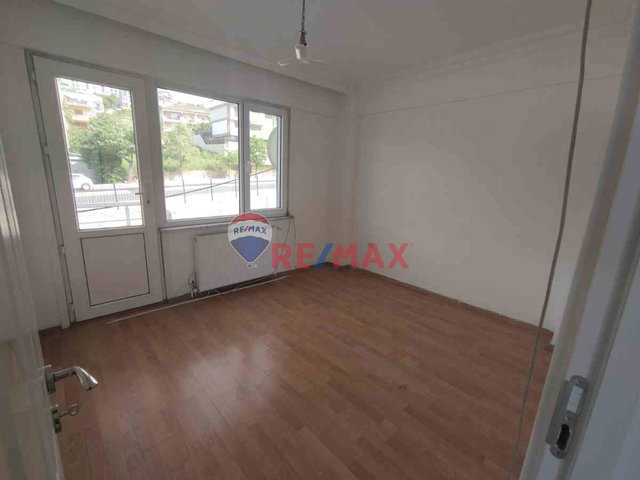 BÜYÜKÇEKMECE PINARTEPE MAHALLESİ 2+1 SATILIK DAİRE