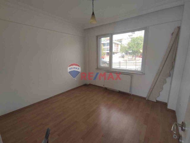 BÜYÜKÇEKMECE PINARTEPE MAHALLESİ 2+1 SATILIK DAİRE